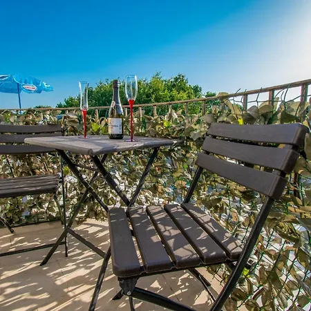 With Pool In Pula,croatia Guest house *